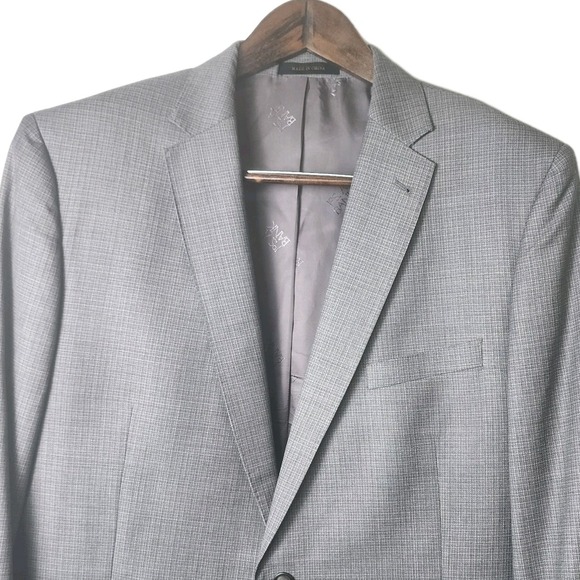 Jos A Bank Reserve REDA Super 130s Wool Blazer 48L Tailored Fit Gray Micro Check